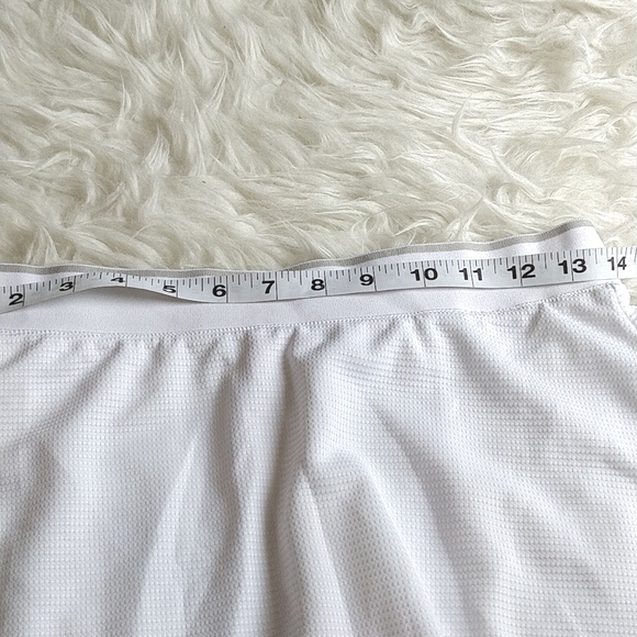 mini skirt - Picture 7 of 8